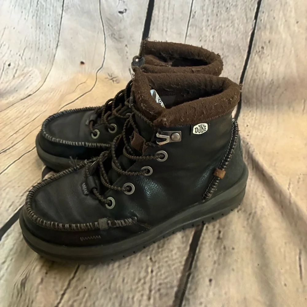 Hey Dude‎ Youth Boys' Black Leather Bradley Classic Lade Up Boots Size 12 GUC